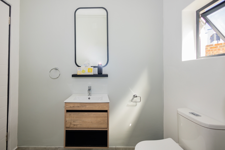 2 Bedroom Property for Sale in Groot Phesantekraal Estate Western Cape